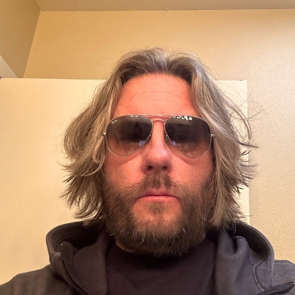 Meet your Posher, Scott - Picture 1 of 1